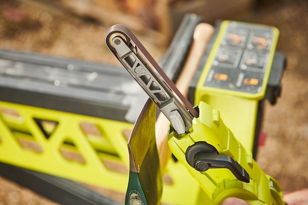 Ryobi 18V ONE+ Cordless Power File Sander (R18PF-0) (Bare Tool)